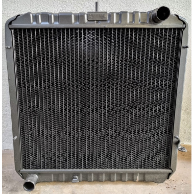 Radiador de Água Para Carrinha Toyota Dyna BU61/ BU62/ BU66/ BU81/ BU82/ BU84/ BU87 | 1984-1995 Radiador de Água Para Carrinha Toyota Dyna BU61/ BU62/ BU66/ BU81/ BU82/ BU84/ BU87 | 1984-1995