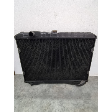 Radiador Mitsubishi L200 K34T 86-96 Radiador Mitsubishi L200 K34T 86-96