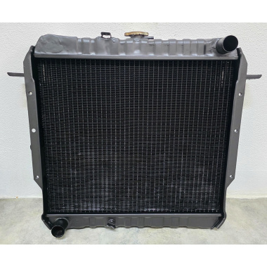 Radiador Toyota Land Cruiser BJ73 Radiador Toyota Land Cruiser BJ73